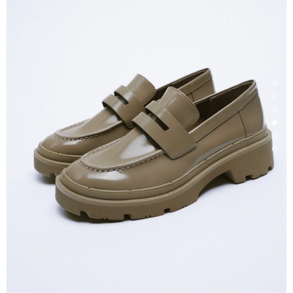 Zara Low Heel Lug Sole Chunky Loafer Size 9 NWOT